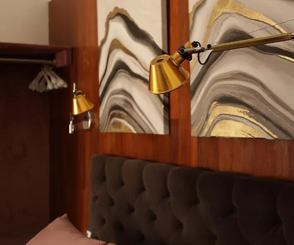 Palazzo Fiaccadori - Historical Palace Frühstückspension *